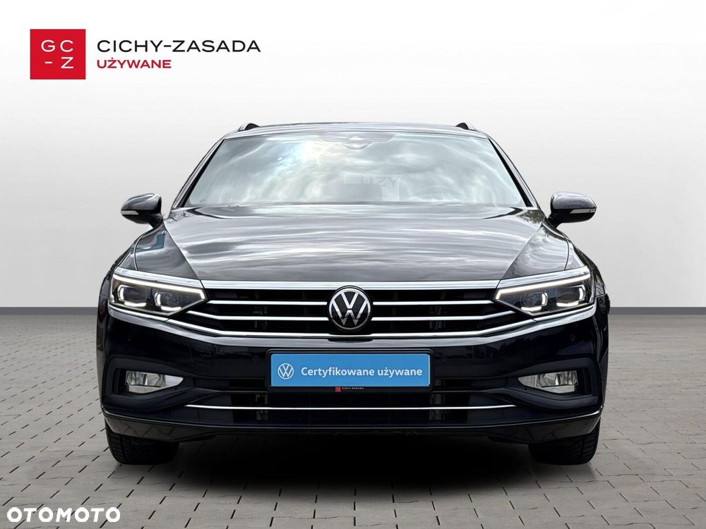 Volkswagen Passat - 9