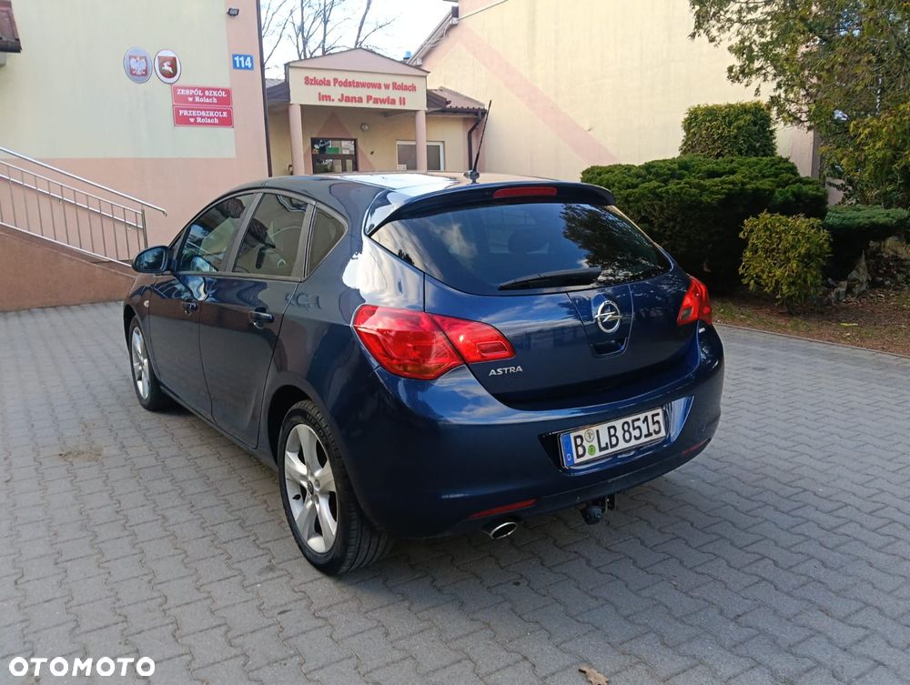 Opel Astra 1.4 Cosmo - 18