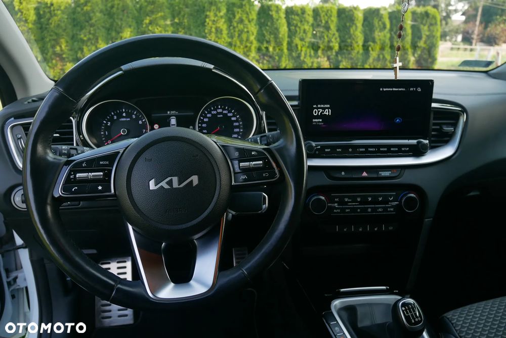 Kia Ceed 1.5 T-GDI Business Line - 13