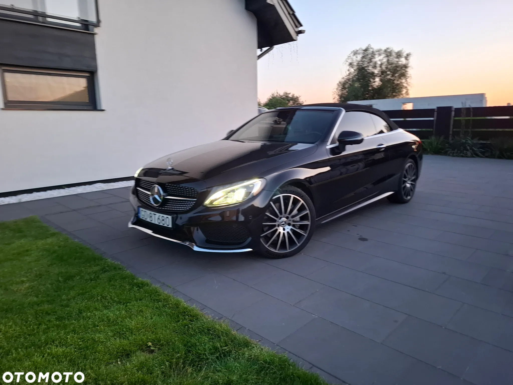 Mercedes-Benz Klasa C 300 9G-TRONIC AMG Line - 5