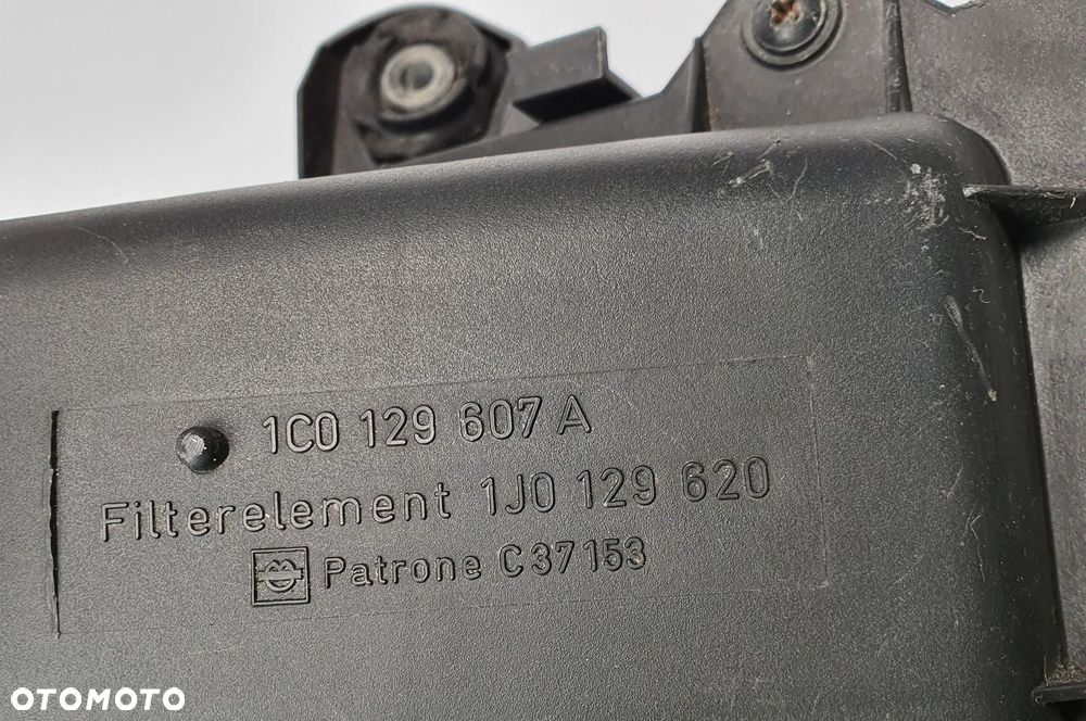 OBUDOWA FILTRA POWIETRZA VW NEW BEETLE 1C 2.0 8V 1C0129607A 1J0129620 - 8