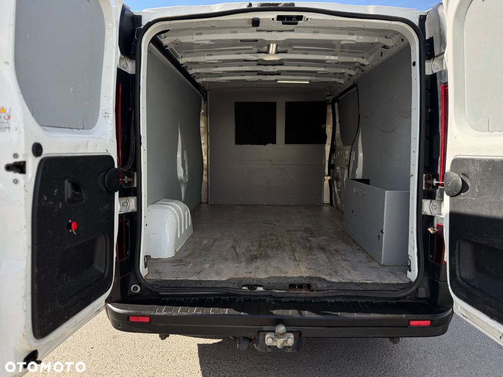 Opel Vivaro - 18