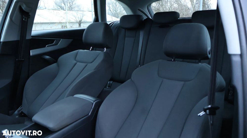 Audi A4 Avant 2.0 TDI S tronic Sport - 13