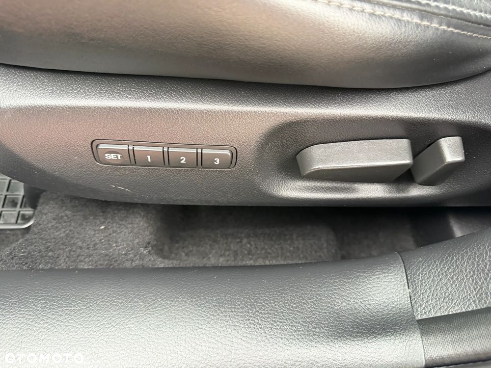 Mazda 6 Sport 2.2 CD DPF Exclusive - 32