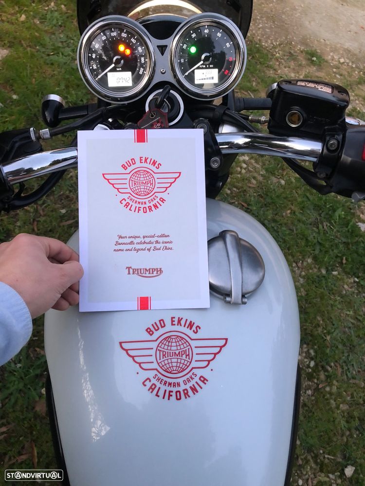 Triumph Bonneville - 7