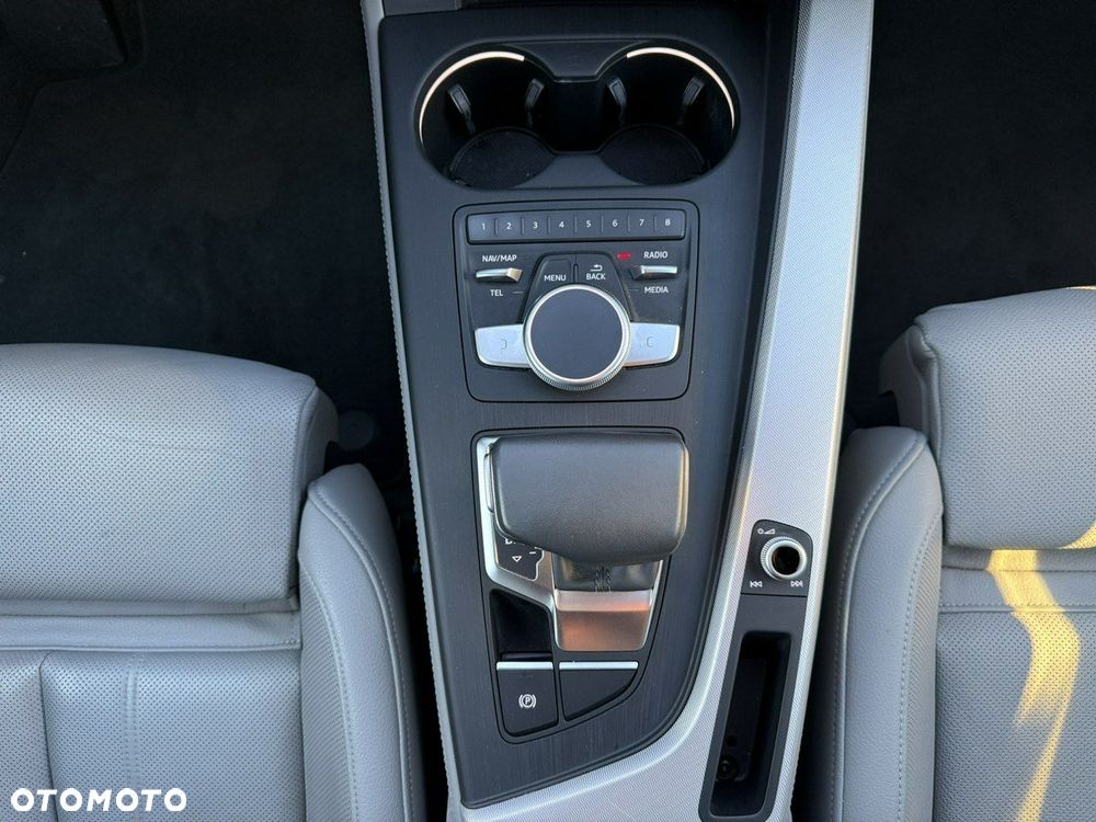 Audi A4 Limousine - 22