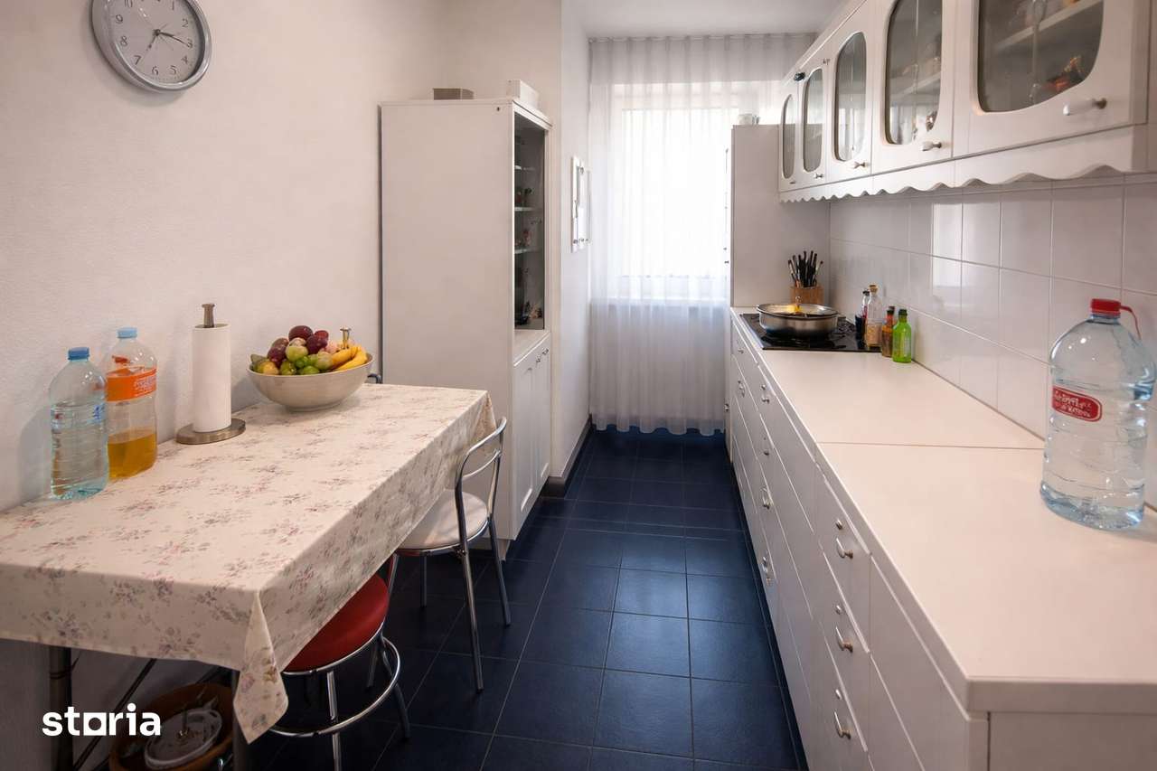 Zona Casa Vacantei, 3 camere, decom — fotografia 3