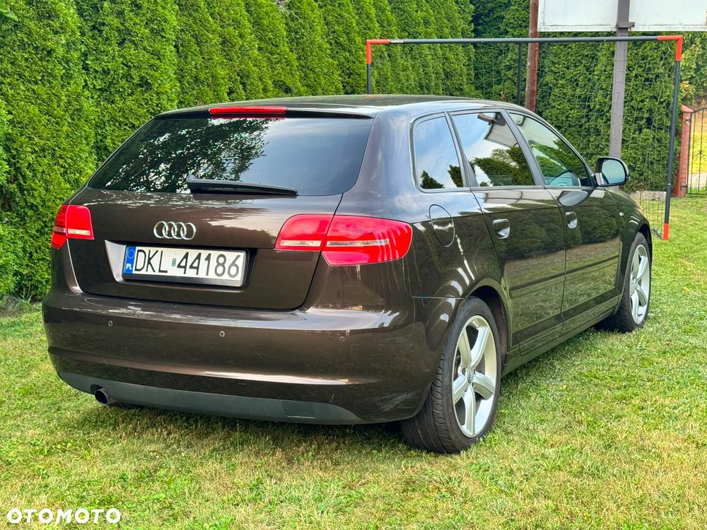 Audi A3 Sportback 2.0 TDI DPF S line Sportpaket - 6