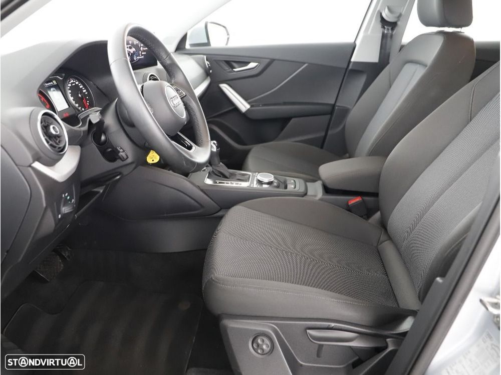 Audi Q2 35 TFSI Advanced S tronic - 13
