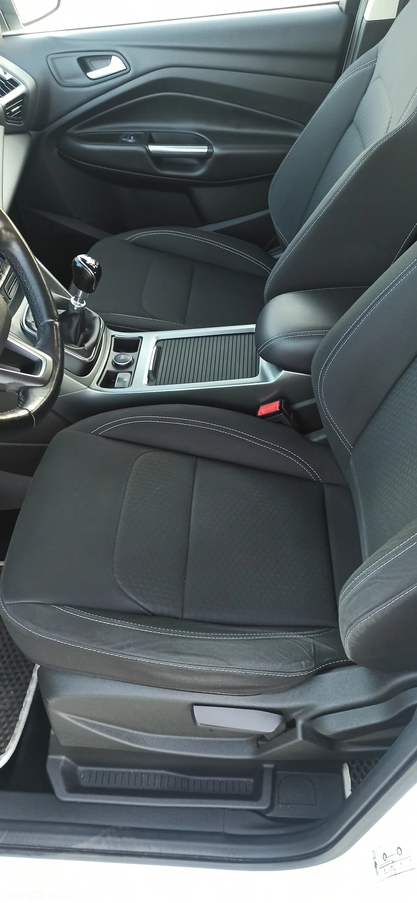 Ford Kuga 2.0 TDCi FWD Edition - 11