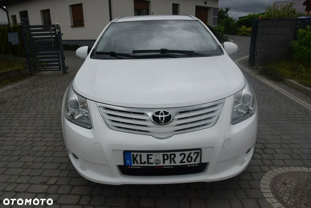 Toyota Avensis - 7