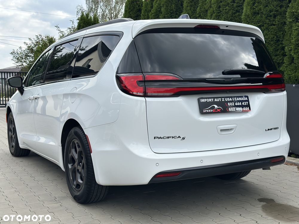 Chrysler Pacifica - 10