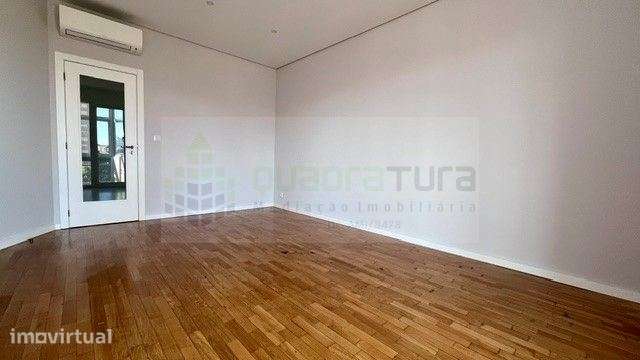 Apartamento T2 | Boavista | junto à Rotunda | Totalmente restaurado - Grande imagem: 4/25