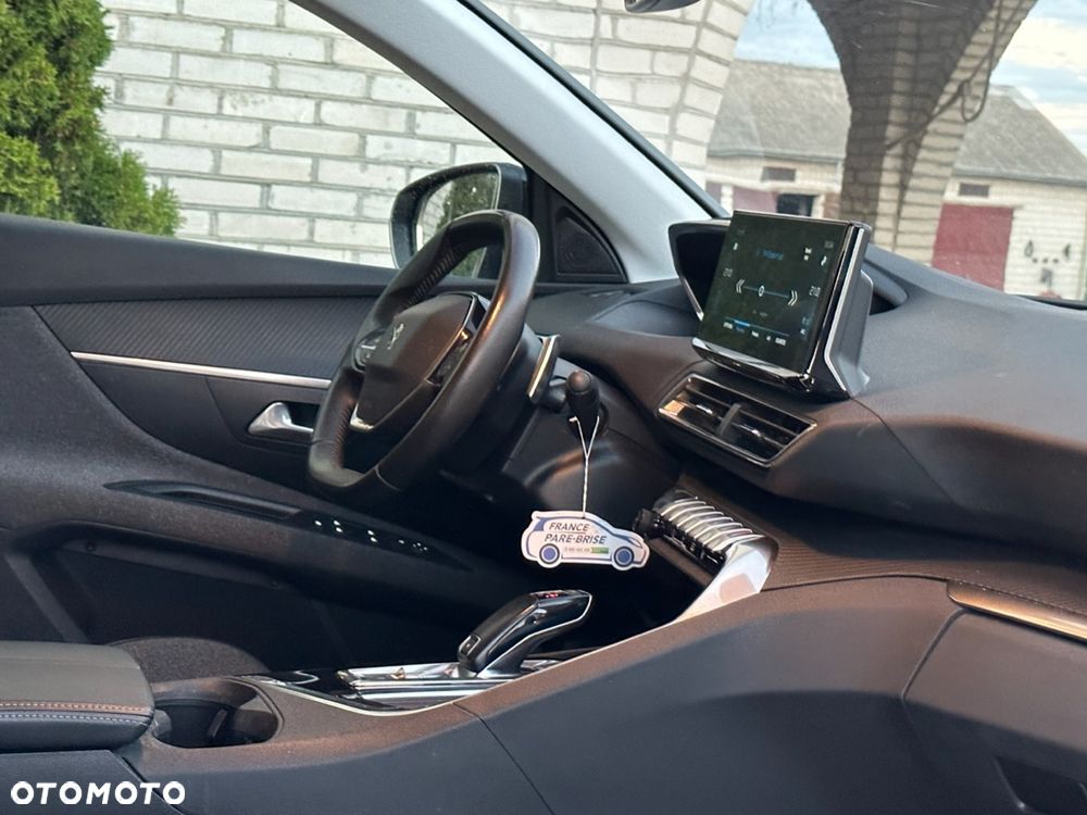 Peugeot 3008 - 18
