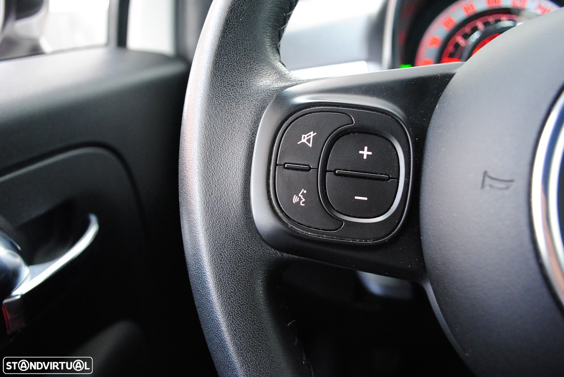 Fiat 500 1.0 Hybrid Connect - 12