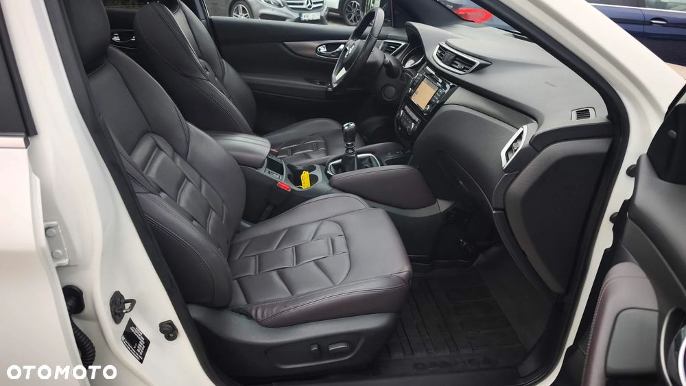 Nissan Qashqai 1.6 DIG-T Tekna+ - 18