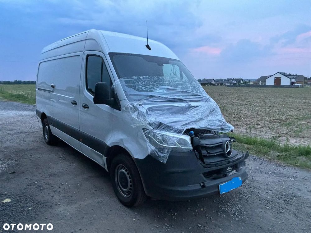 Mercedes-Benz sprinter - 1