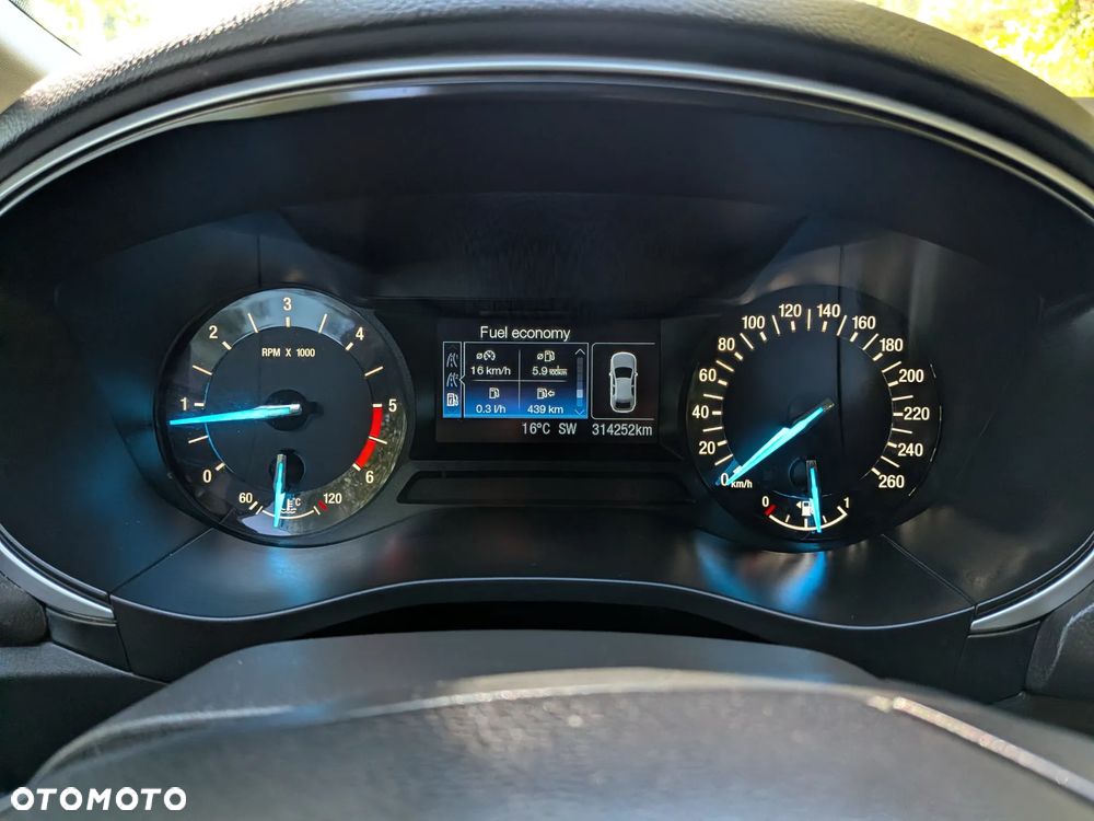 Ford Mondeo - 21