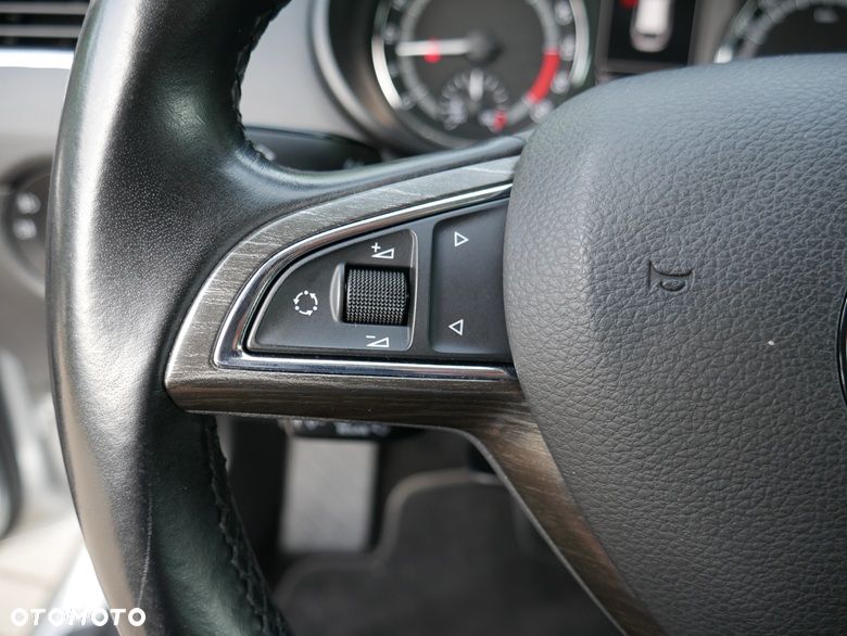 Skoda Octavia 2.0 TDI 4x4 DSG Scout - 15