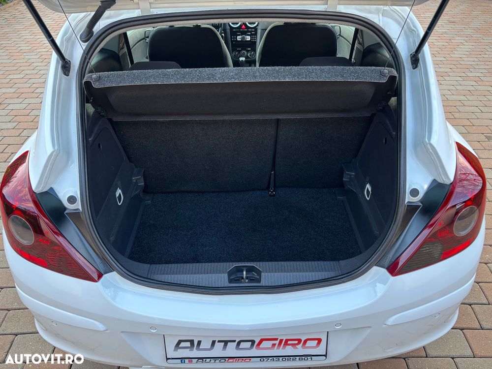 Opel Corsa 1.4 16V Color Edition - 15