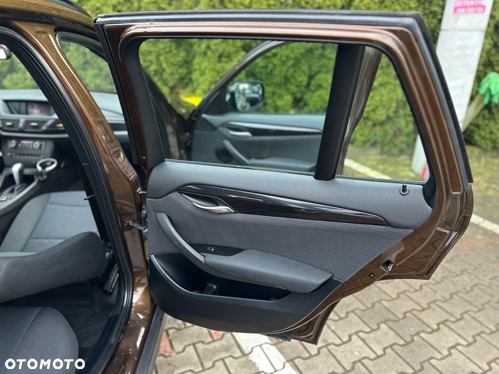 BMW X1 sDrive18i Sport Line - 33