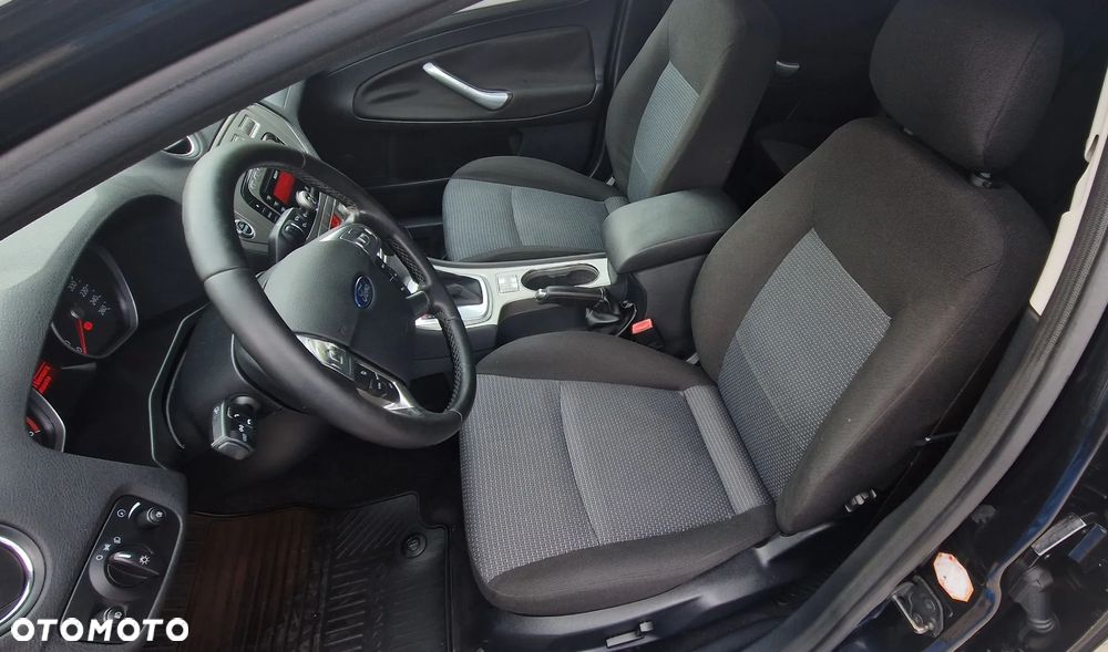 Ford Mondeo 2.0 TDCi Titanium - 13