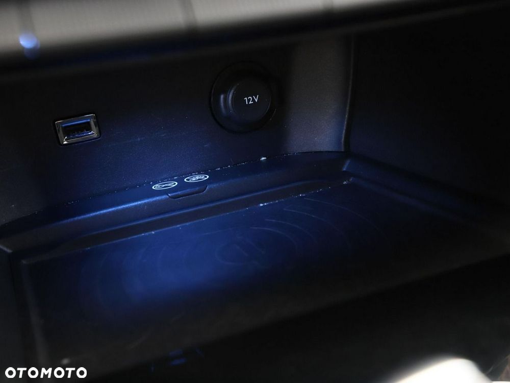 Peugeot 5008 THP 165 EAT6 Allure - 30