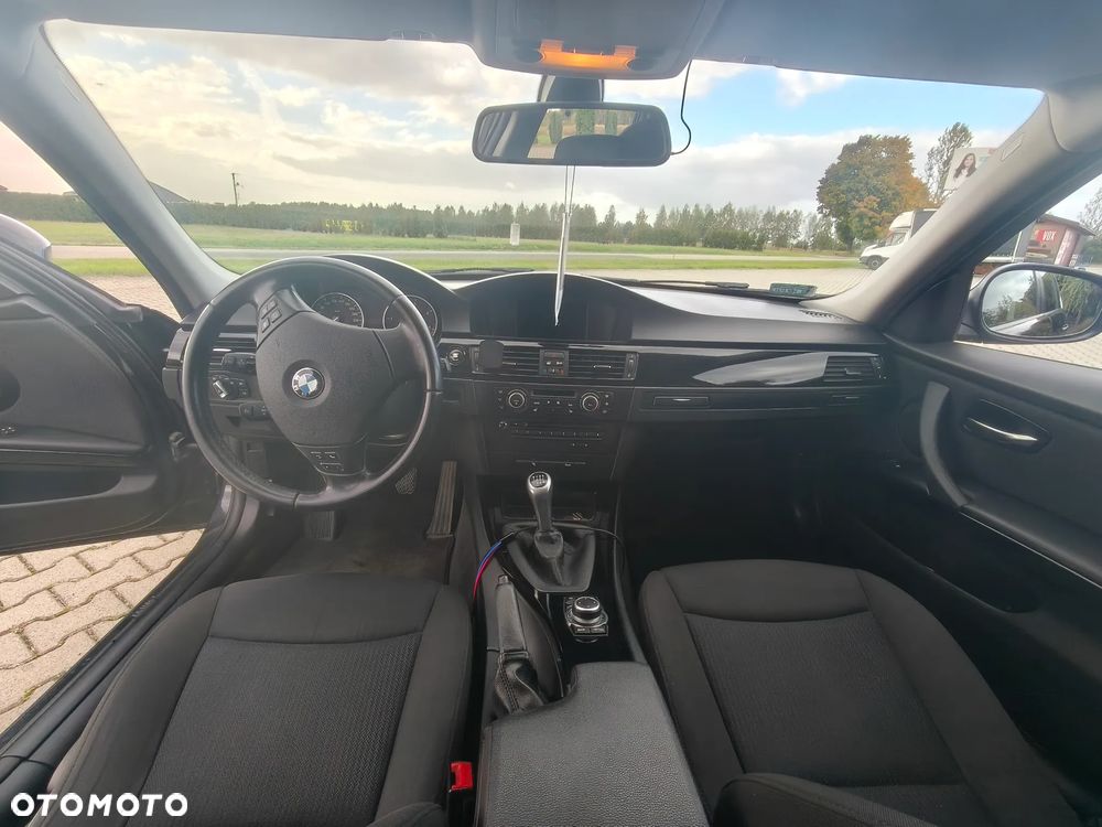 BMW Seria 3 318d - 7