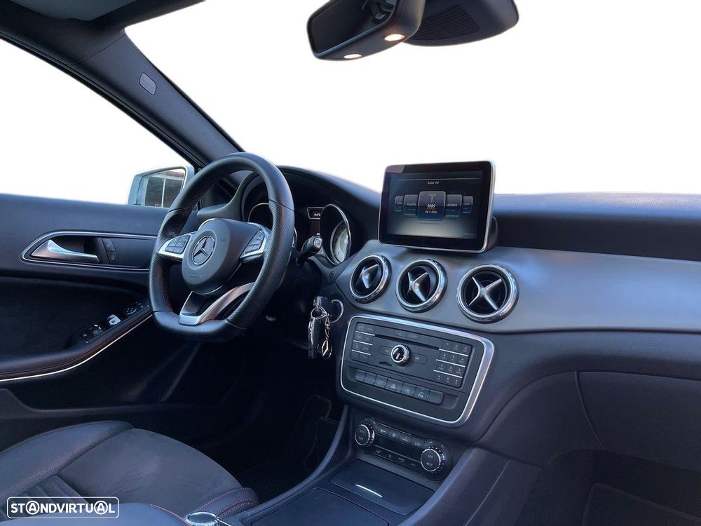 Mercedes-Benz GLA 220 CDI AMG Line - 14