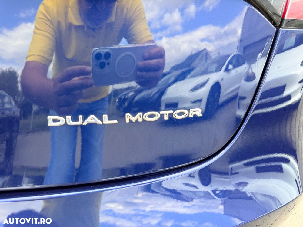 Tesla Model 3 - 11