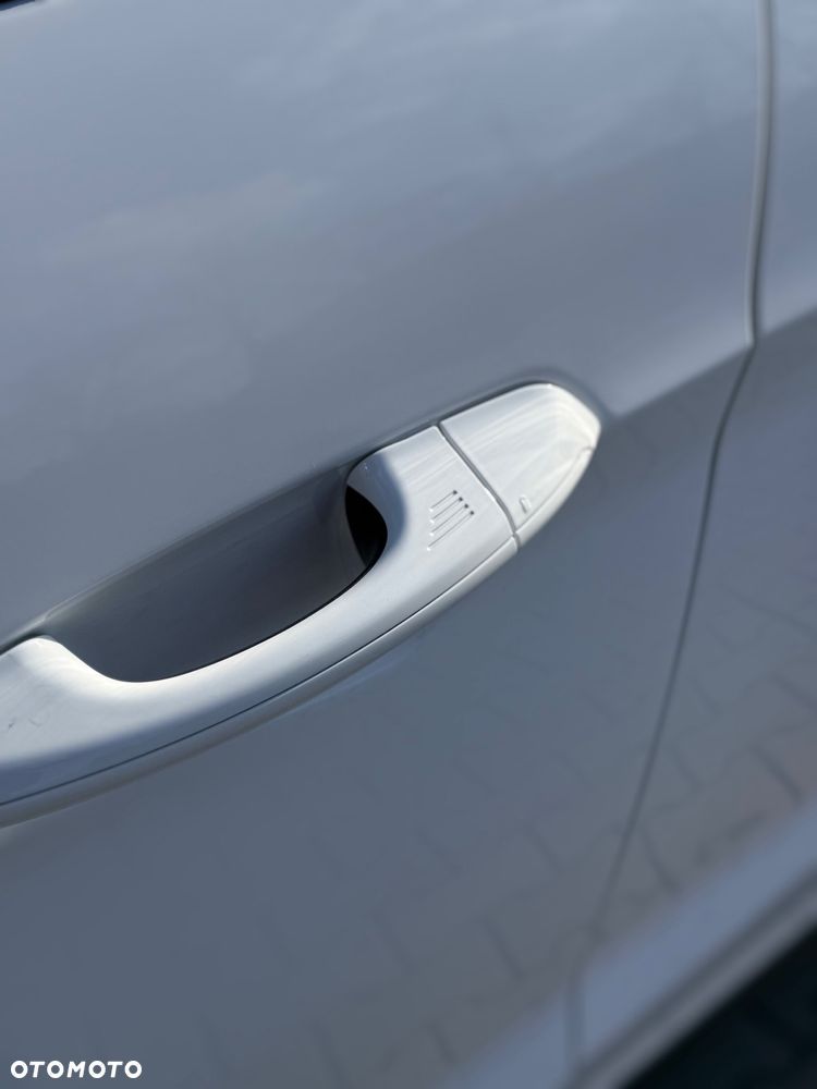 Ford S-Max 2.0 EcoBlue Titanium - 22