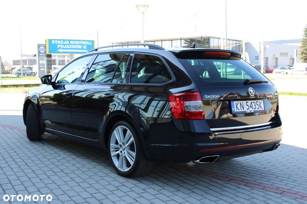 Skoda Octavia 2.0 TSI (Green tec) DSG RS - 11