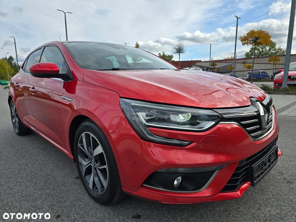 Renault Megane ENERGY TCe 130 EDC BOSE EDITION - 25