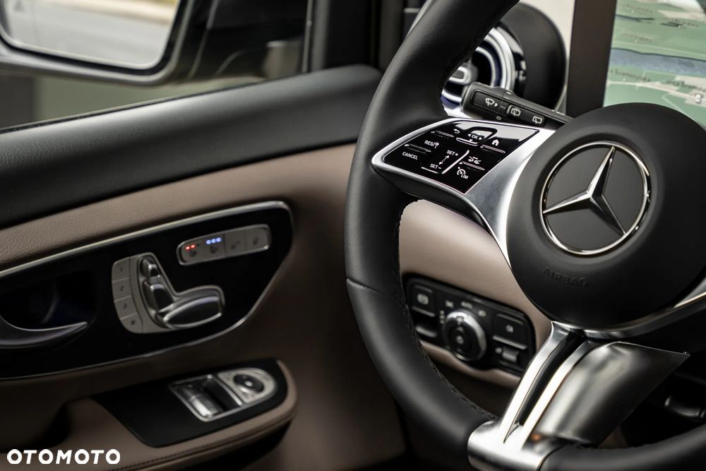 Mercedes-Benz Klasa V 300 d 4-Matic 9G-Tronic Exclusive (ekstra d³) - 17