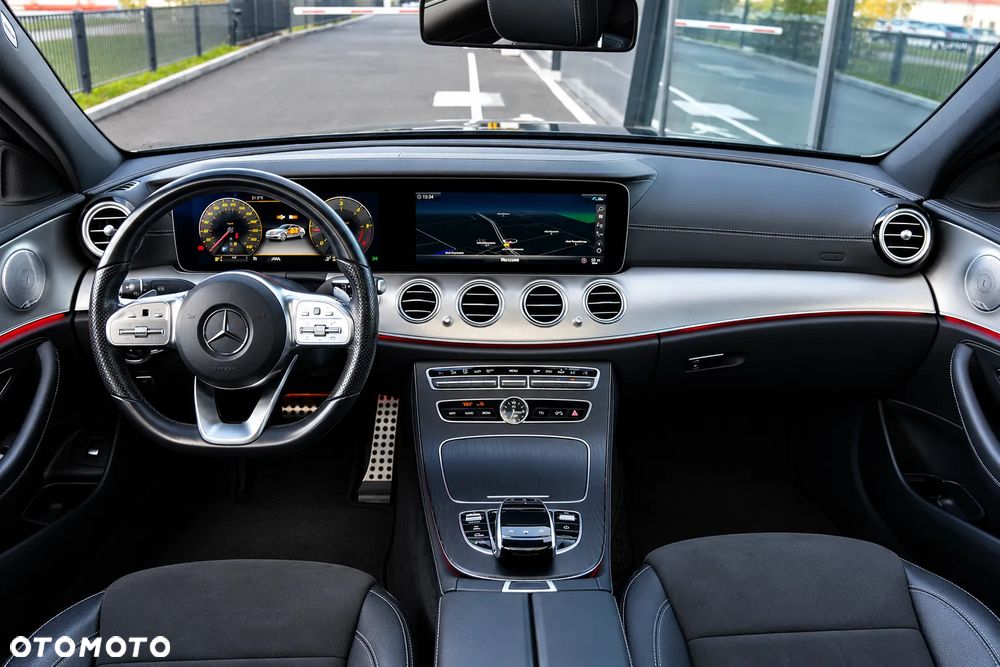 Mercedes-Benz Klasa E 220 d 4-Matic AMG - 20