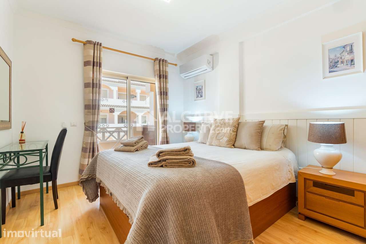 Fabuloso apartamento T2 dentro do campo de golfe em Vilamoura, Algarve - Grande imagem: 3/37