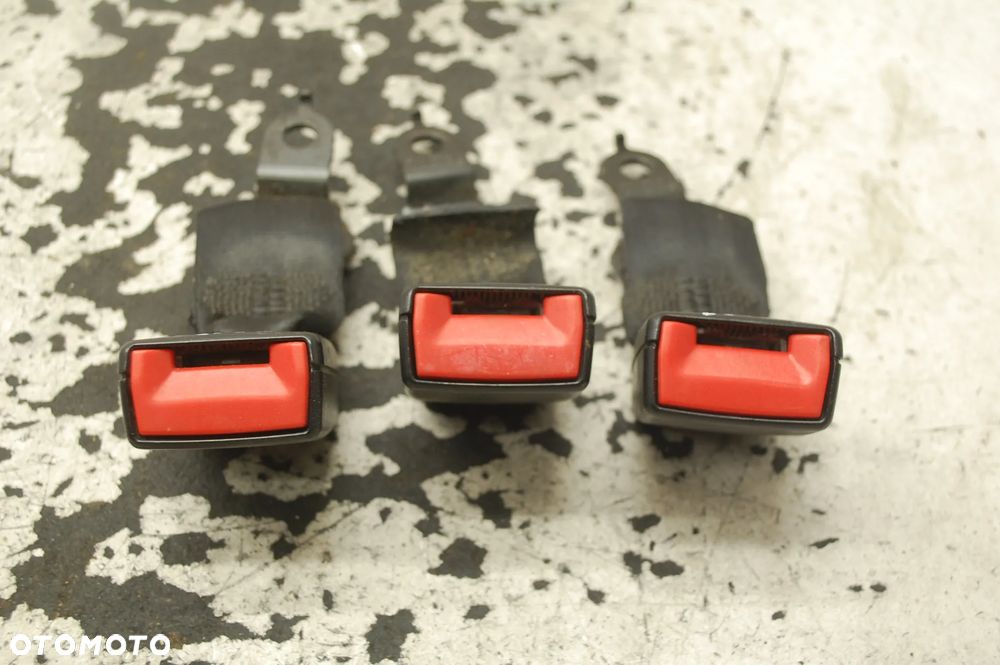 ZAPINKA PASA BEZPIECZEŃSTWA TYŁ TYLNY 1T0857739B VW TOURAN I - 1