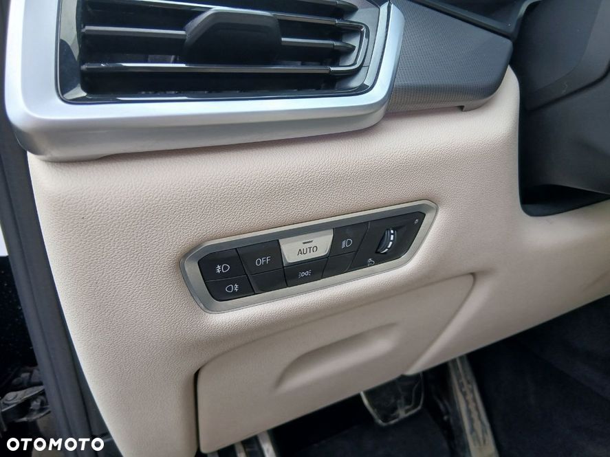 BMW X6 - 12