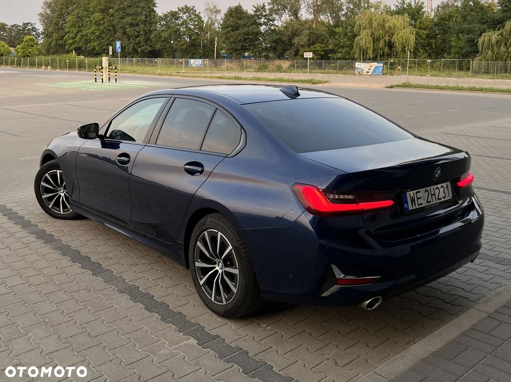 BMW Seria 3 320d Luxury Line sport - 7
