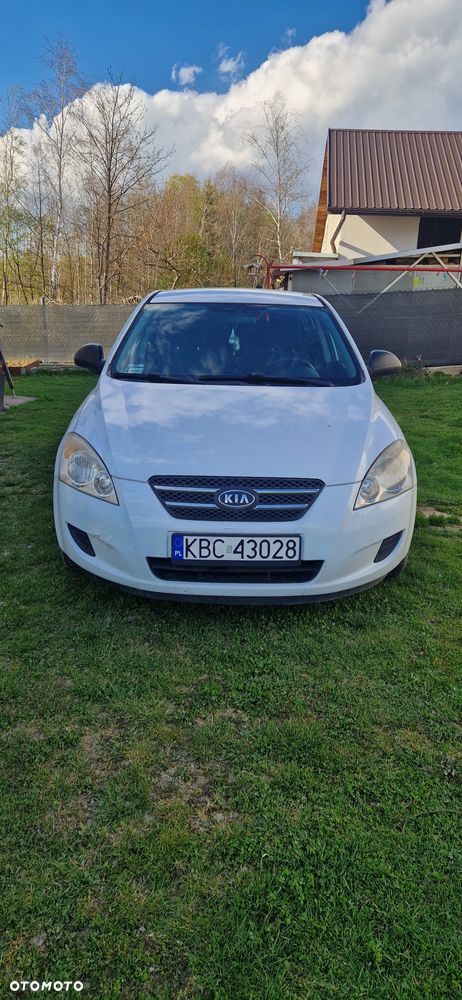 Kia Ceed - 5
