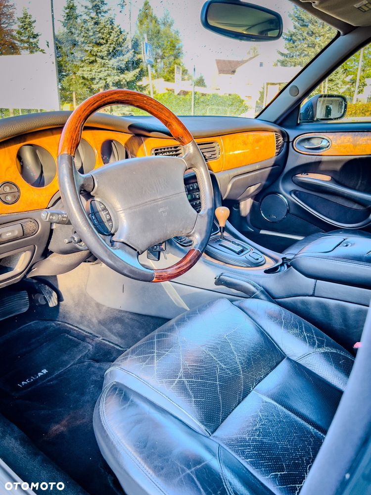 Jaguar XJR Standard - 21