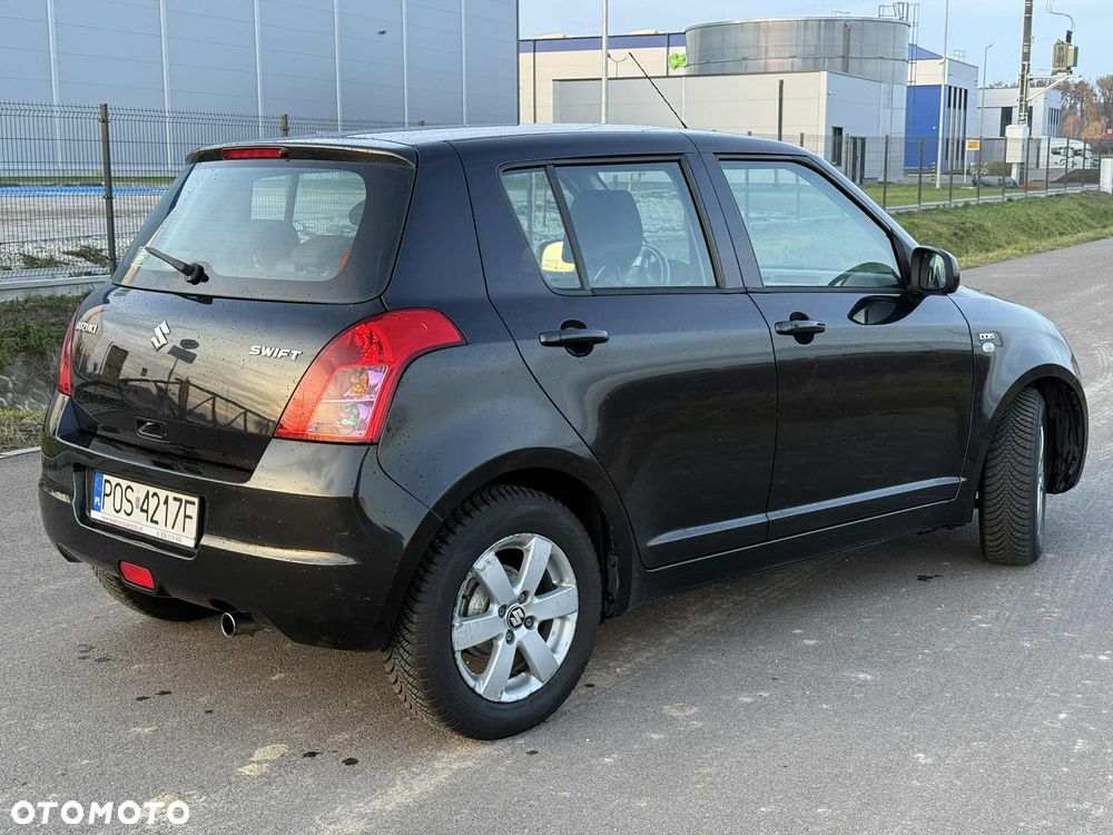 Suzuki Swift - 6
