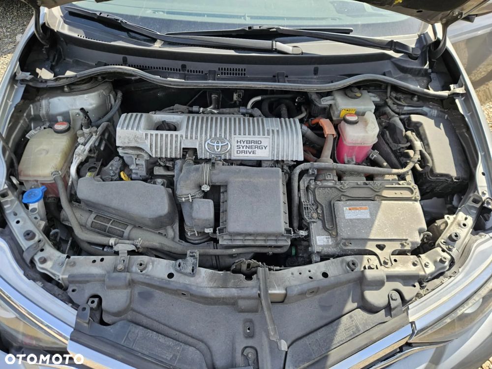 Toyota Auris 1.8 VVT-i Hybrid Automatik Design Edition - 14