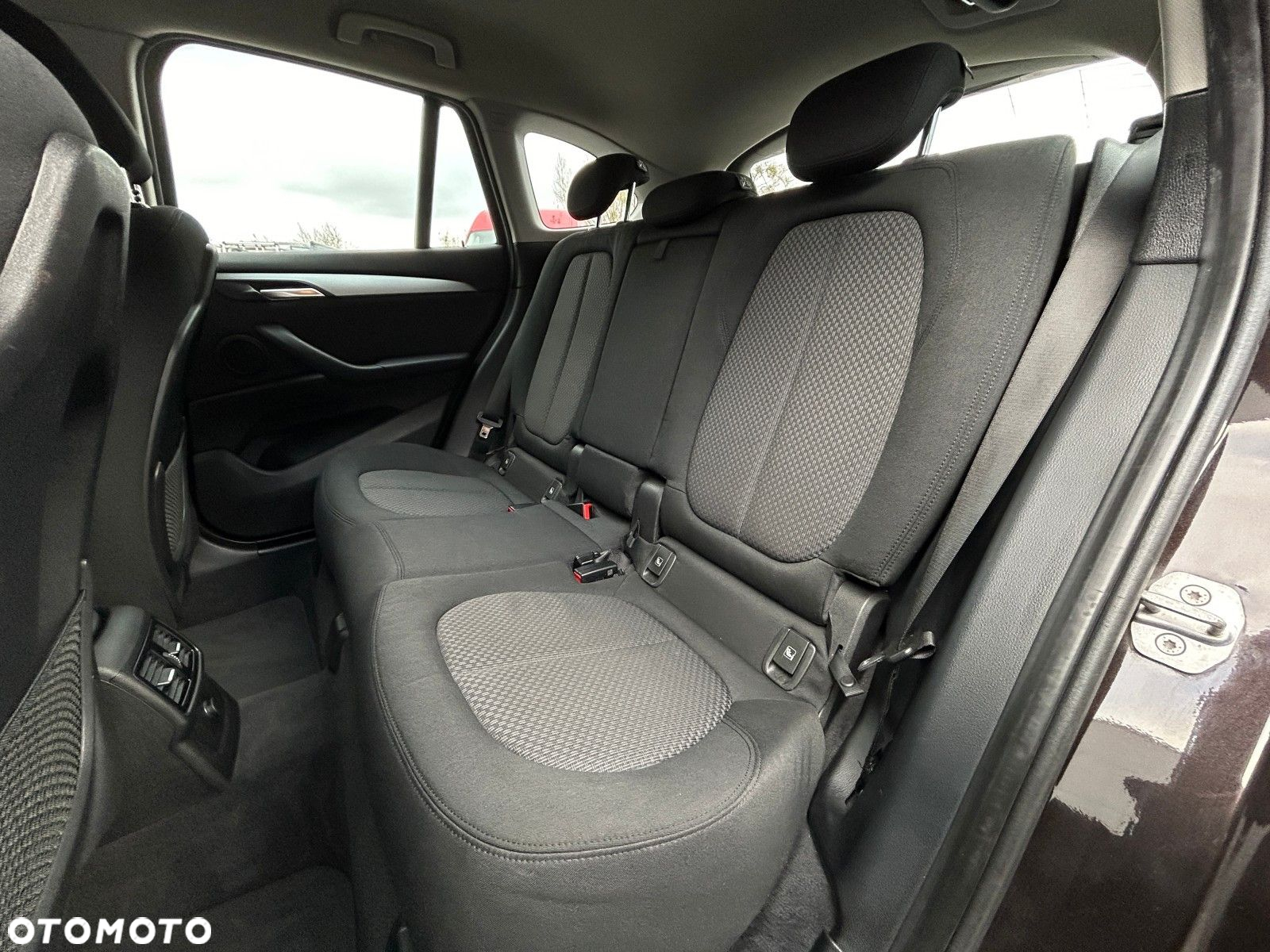 BMW X1 sDrive18i GPF Advantage - 18