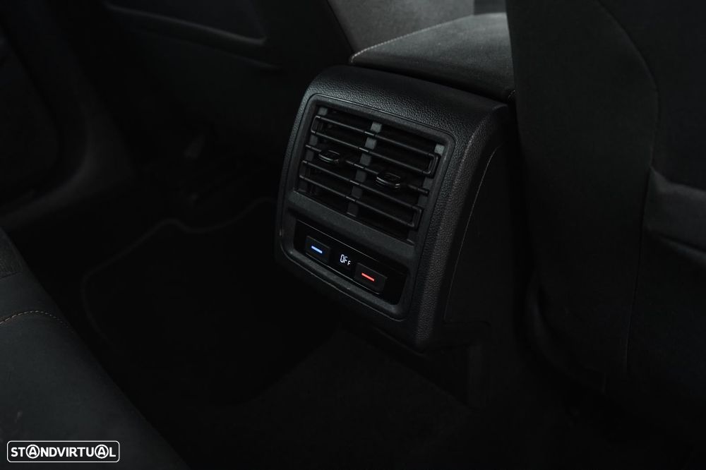 VW Golf 1.5 eTSI Style DSG - 27