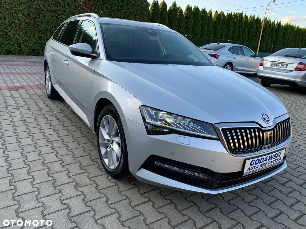 Skoda Superb 2.0 TDI SCR Ambition DSG - 2