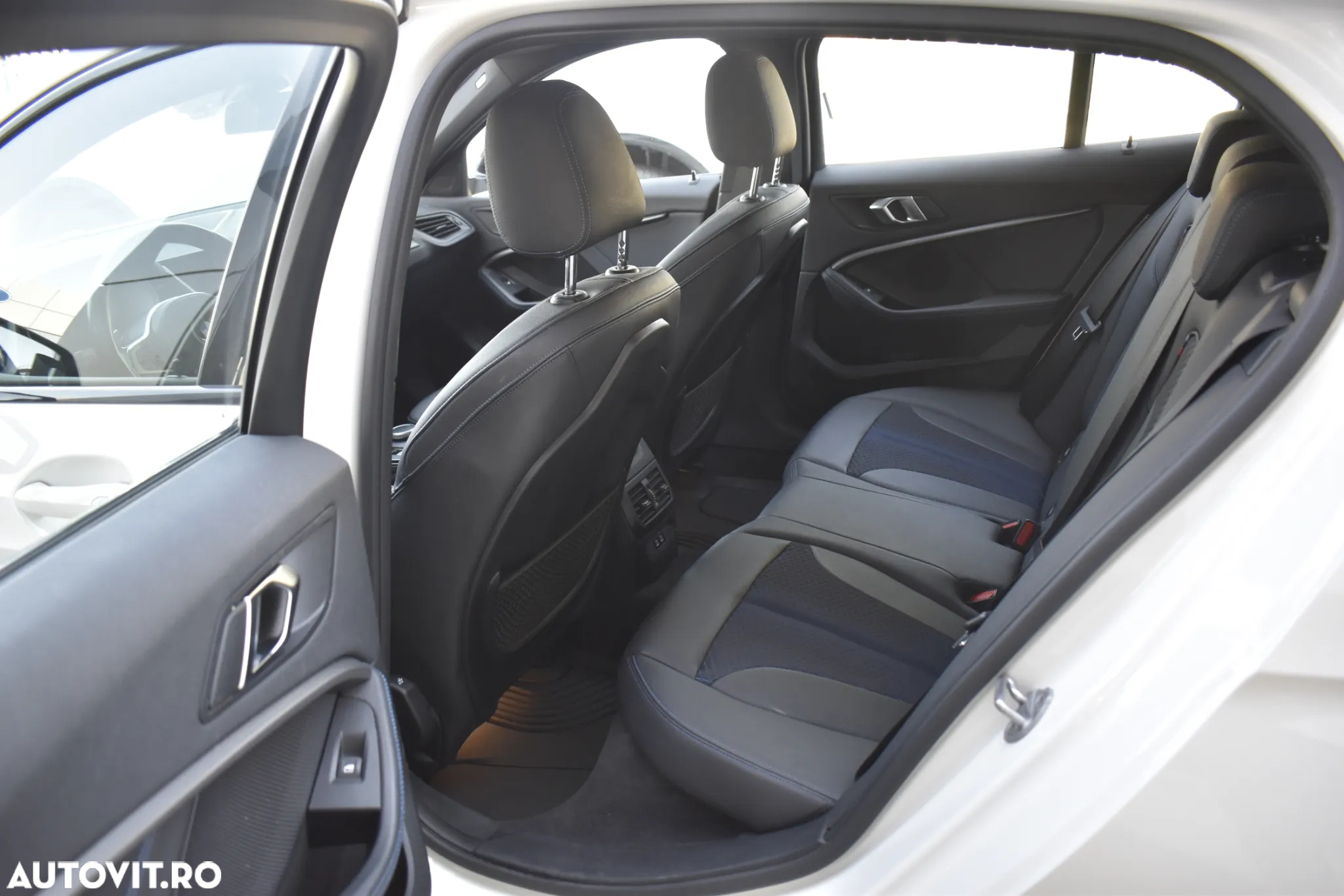 BMW Seria 1 - 38