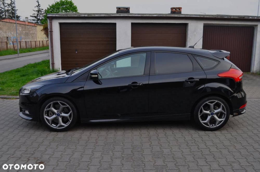 Ford Focus 2.0 EcoBoost ST - 5