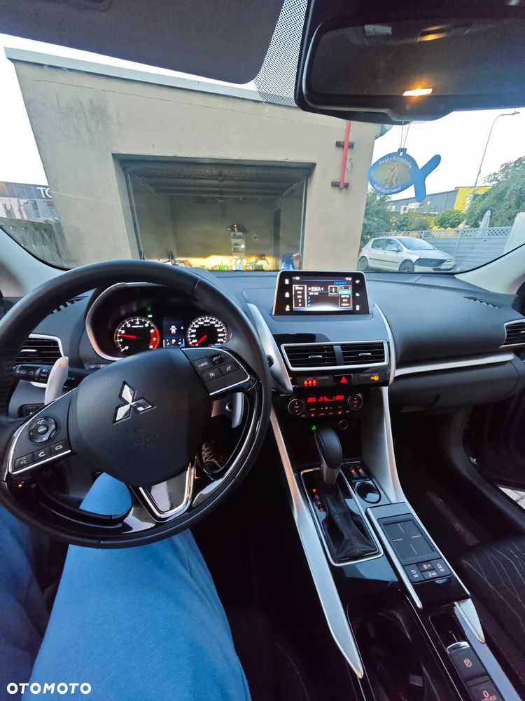 Mitsubishi Eclipse Cross - 13