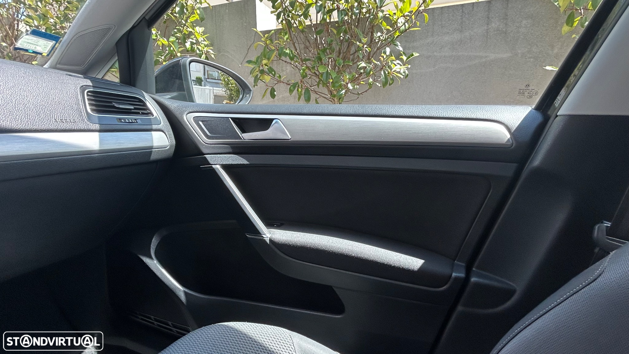 VW Golf Variant 1.6 TDi Confortline - 21